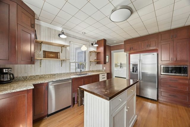 216 Walnut Street, Clinton, MA 01510