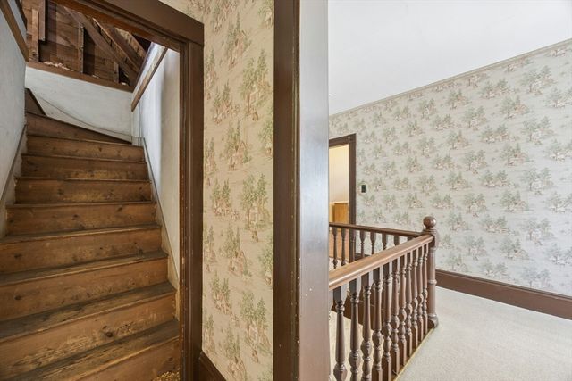 216 Walnut Street, Clinton, MA 01510