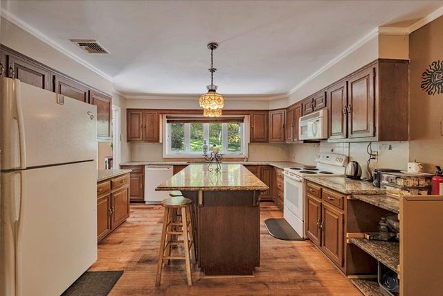 25 Gabriel Drive, Cortlandt Manor, NY 10567