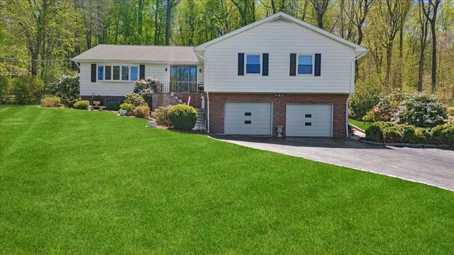 25 Gabriel Drive, Cortlandt Manor, NY 10567