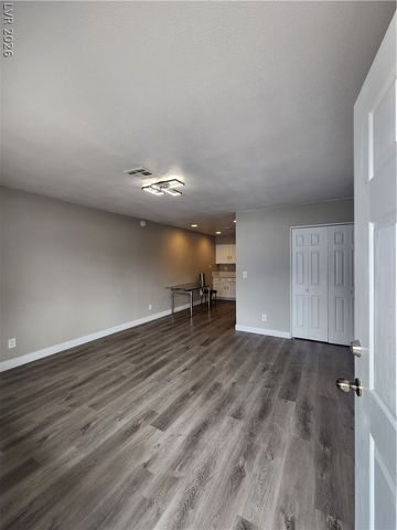 2133 Petersham Court D, Las Vegas, NV 89108