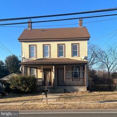262 CROWN POINT RD #A, Thorofare, NJ 08086