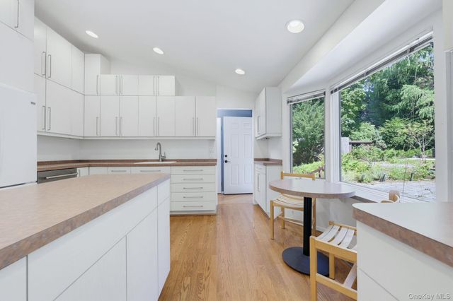 6 Lark Avenue, White Plains, NY 10607