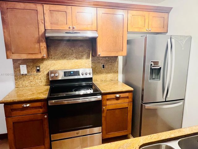 4990 NW 97th Pl 314, Doral, FL 33178