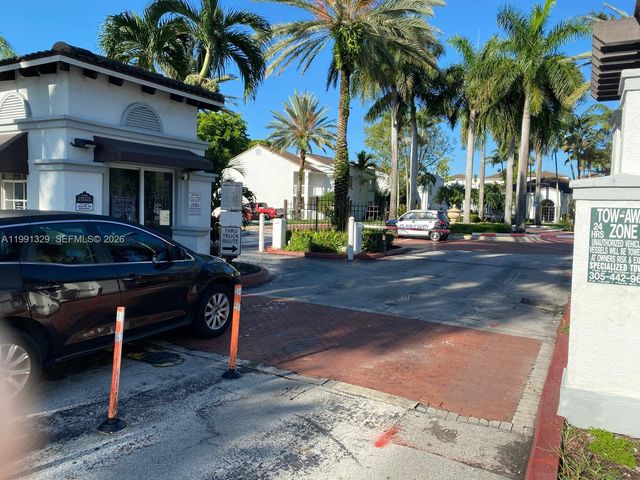 4990 NW 97th Pl 314, Doral, FL 33178