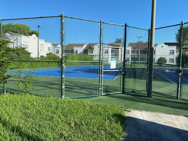 4990 NW 97th Pl 314, Doral, FL 33178