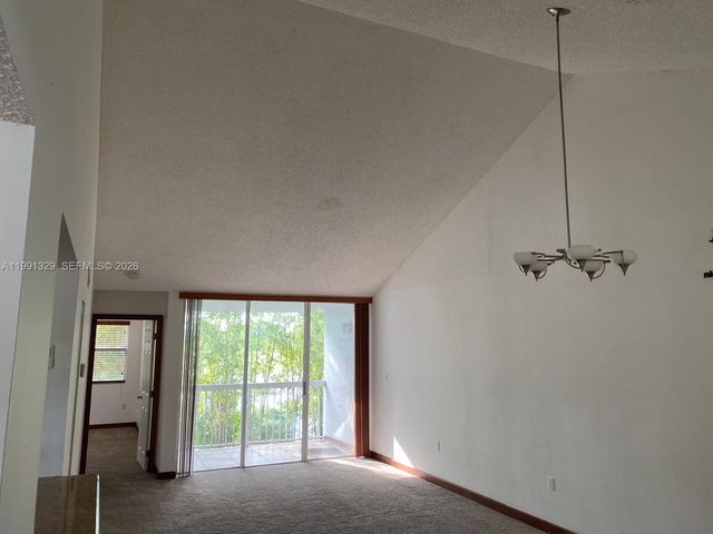 4990 NW 97th Pl 314, Doral, FL 33178