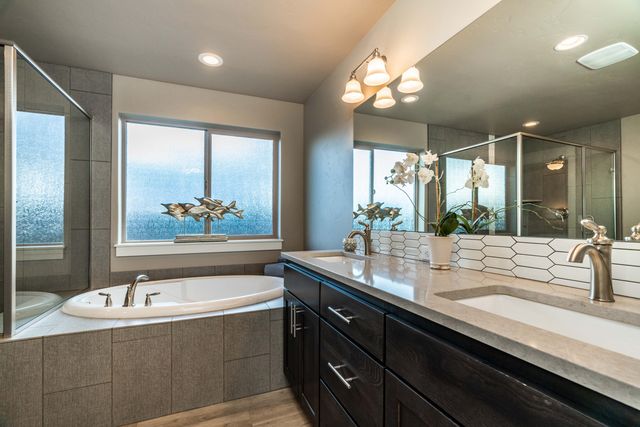 20615 Kira Drive 386, Bend, OR 97702