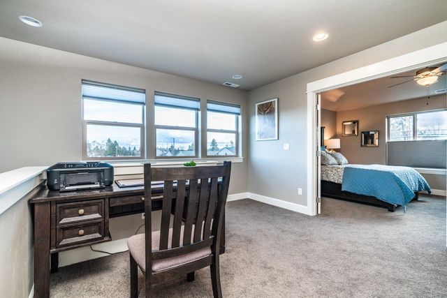 20615 Kira Drive 386, Bend, OR 97702