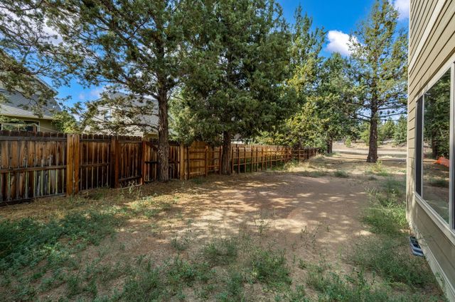 20615 Kira Drive 386, Bend, OR 97702