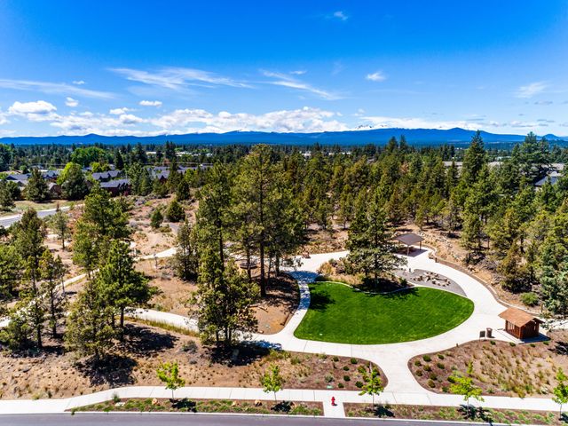 20615 Kira Drive 386, Bend, OR 97702