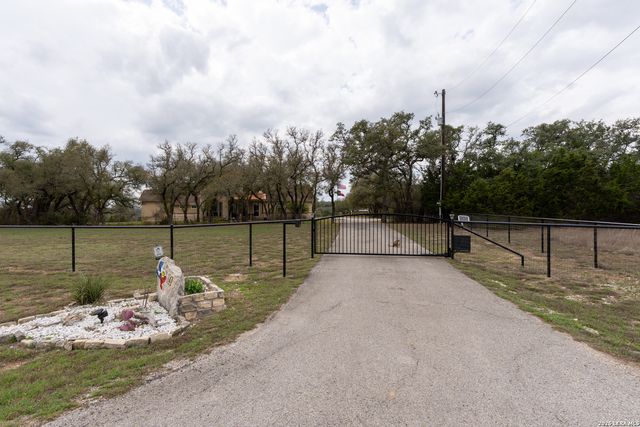 1041 Mystic Breeze, Spring Branch, TX 78070