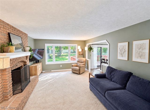 5791 Nicholson Drive, Hudson, OH 44236