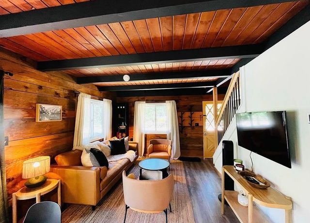 178 East Chocorua River Drive, Tamworth, NH 03886