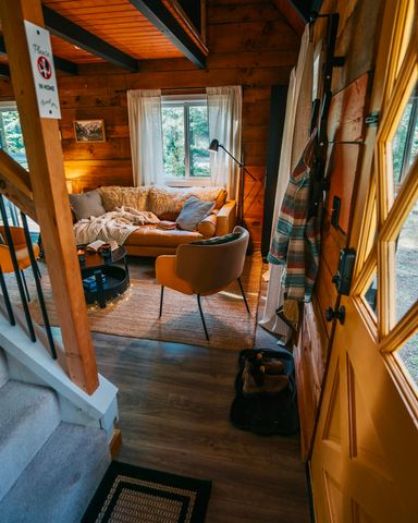 178 East Chocorua River Drive, Tamworth, NH 03886