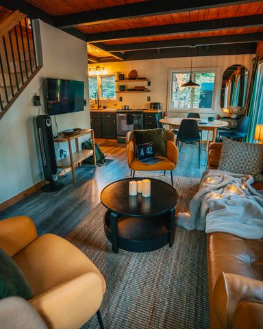 178 East Chocorua River Drive, Tamworth, NH 03886