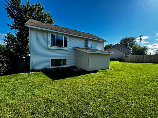 1823 Tyler Path, Saint Cloud, MN 56301