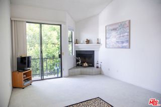 6323 Reseda Boulevard 44, Tarzana, CA 91335