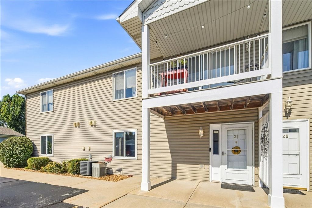 1350 Rock Run Drive 27, Crest Hill, IL 60403 — exterior