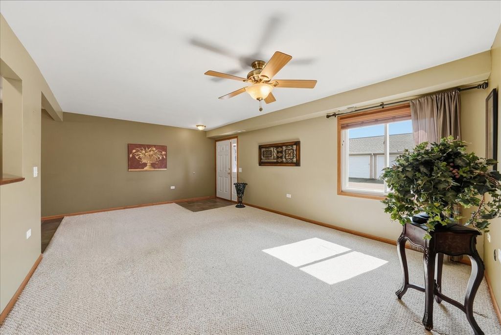 1350 Rock Run Drive 27, Crest Hill, IL 60403 — photo 4