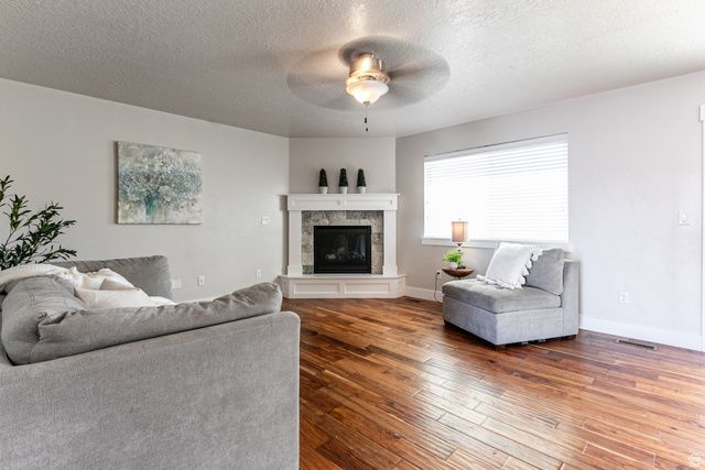 68 E ZINFANDEL LN, Vineyard, UT 84059