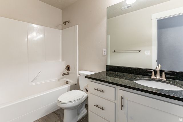 68 E ZINFANDEL LN, Vineyard, UT 84059