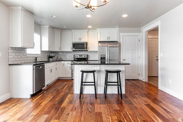 68 E ZINFANDEL LN, Vineyard, UT 84059