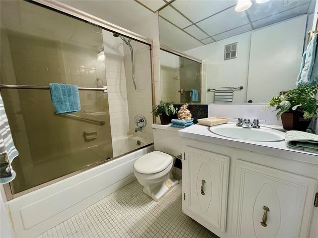 9950 62ND TERRACE N 106, St Petersburg, FL 33708