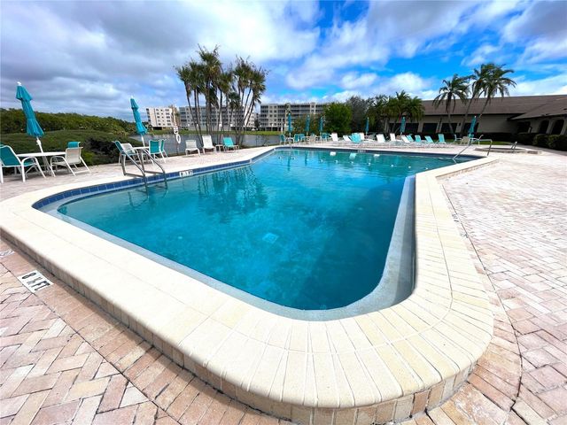 9950 62ND TERRACE N 106, St Petersburg, FL 33708