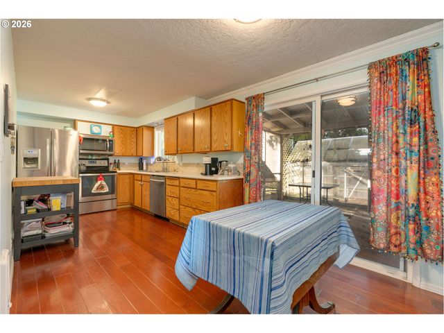 7018 Ne 55TH Ave, Vancouver, WA 98661
