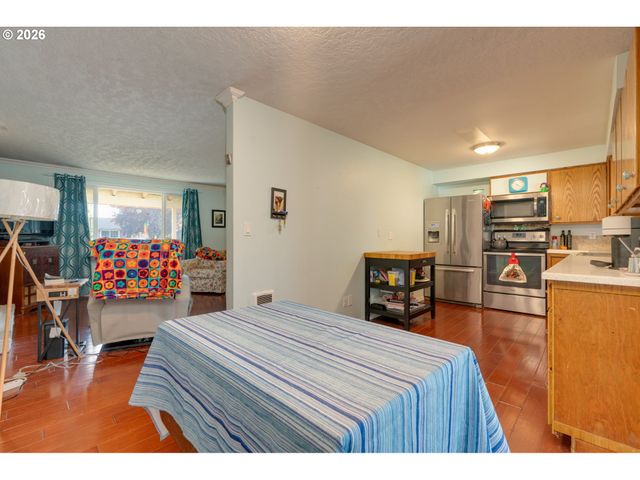 7018 Ne 55TH Ave, Vancouver, WA 98661