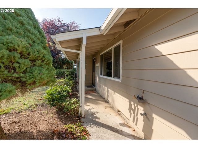 7018 Ne 55TH Ave, Vancouver, WA 98661