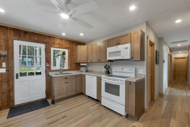 292 Bear Island, Meredith, NH 03253