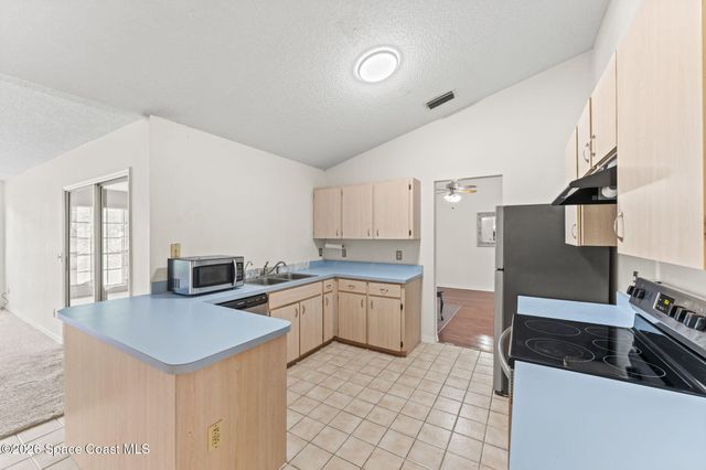 2626 Trinity Avenue SE, Palm Bay, FL 32909