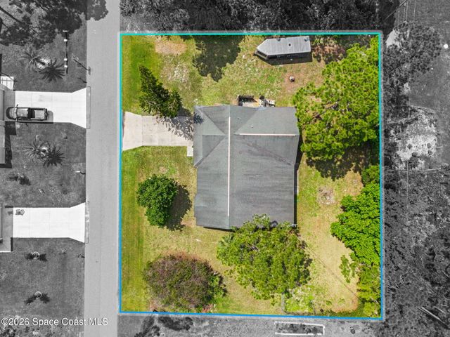 2626 Trinity Avenue SE, Palm Bay, FL 32909
