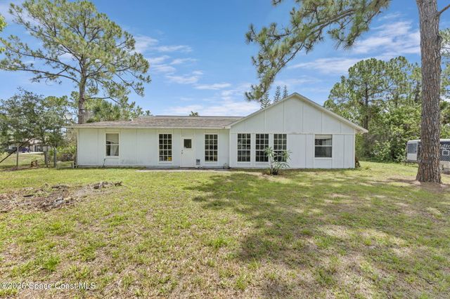 2626 Trinity Avenue SE, Palm Bay, FL 32909