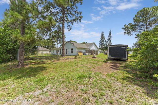 2626 Trinity Avenue SE, Palm Bay, FL 32909