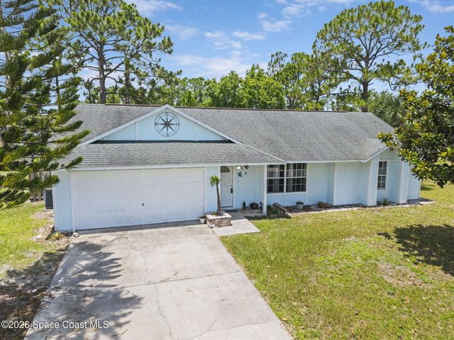 2626 Trinity Avenue SE, Palm Bay, FL 32909