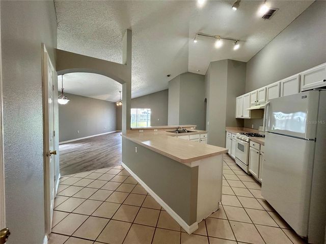 138 SIR PHILLIPS DRIVE, Davenport, FL 33837