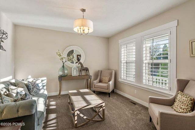 11177 S Miriam Oaks Drive, South Jordan, UT 84095