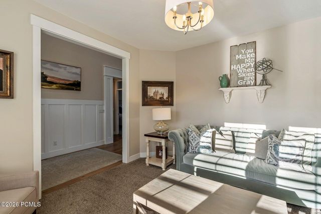 11177 S Miriam Oaks Drive, South Jordan, UT 84095