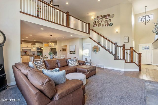 11177 S Miriam Oaks Drive, South Jordan, UT 84095