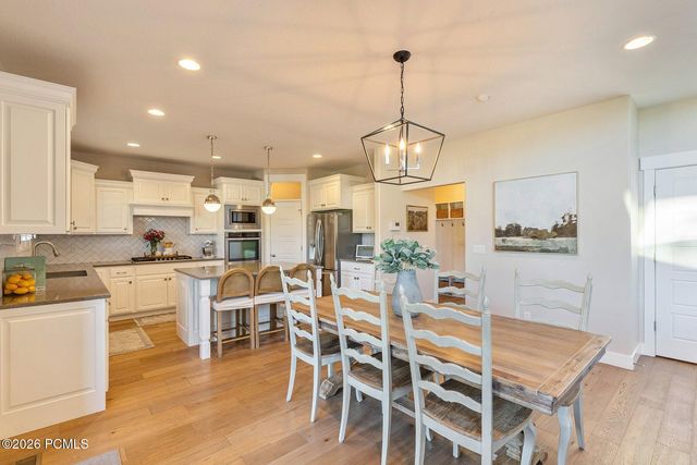 11177 S Miriam Oaks Drive, South Jordan, UT 84095