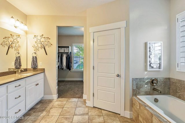 11177 S Miriam Oaks Drive, South Jordan, UT 84095