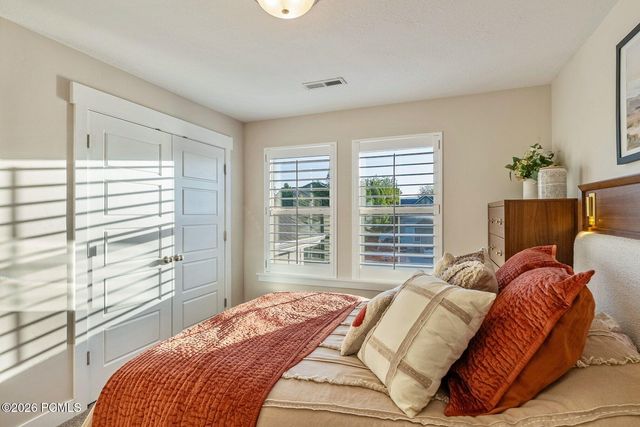 11177 S Miriam Oaks Drive, South Jordan, UT 84095