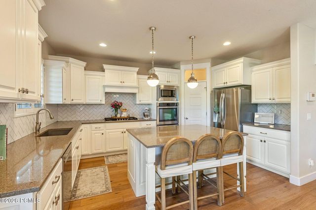 11177 S Miriam Oaks Drive, South Jordan, UT 84095