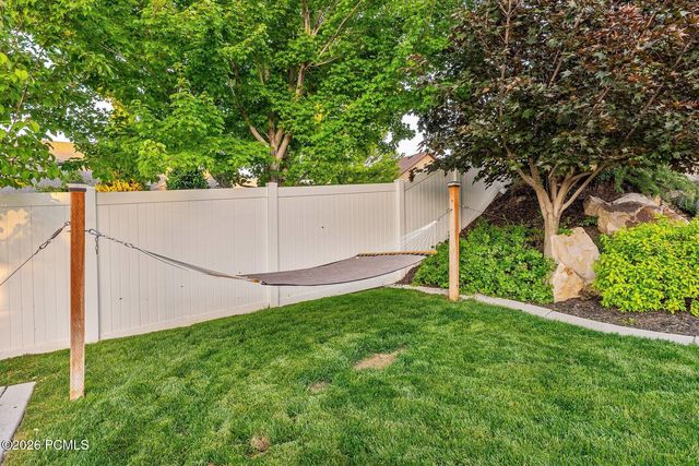 11177 S Miriam Oaks Drive, South Jordan, UT 84095