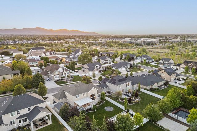 11177 S Miriam Oaks Drive, South Jordan, UT 84095