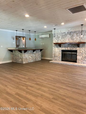 1592 E Second Street, Pass Christian, MS 39571