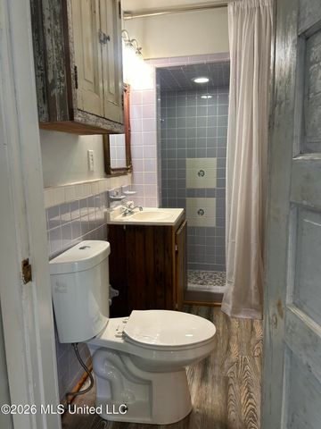 1592 E Second Street, Pass Christian, MS 39571